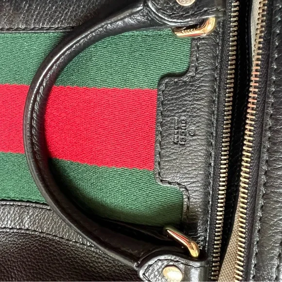 Gucci Boston, Preloved, strong perfume smell - Picture 11 of 17